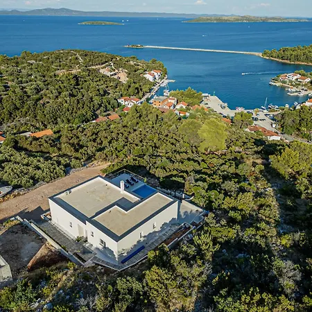 Belvedir Feriehus Zaglav
